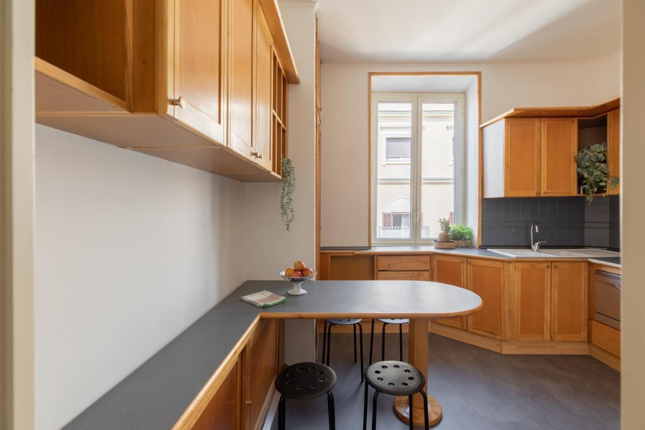 Iflat Veneto Area'S Penthouse Apartment Rome Bagian luar foto